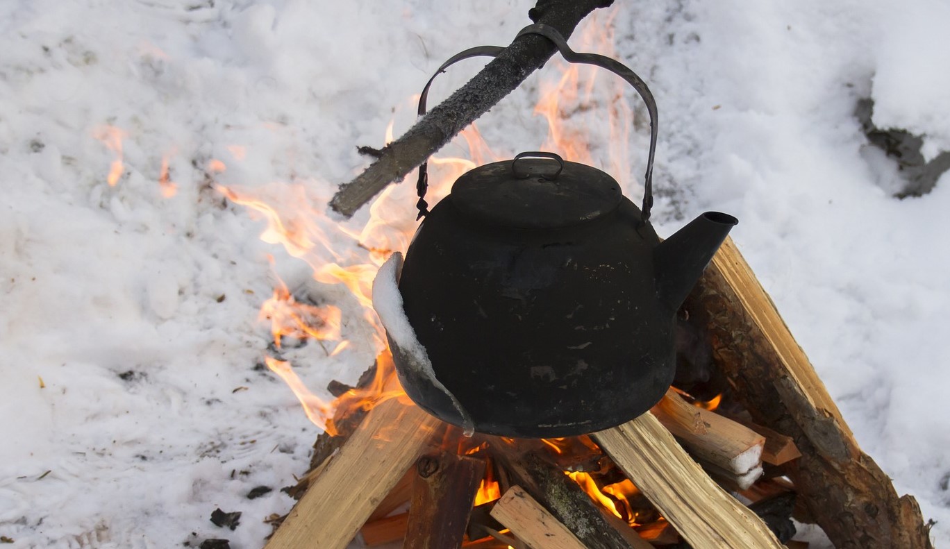 Kivijärven EL nokipannunuotiolla