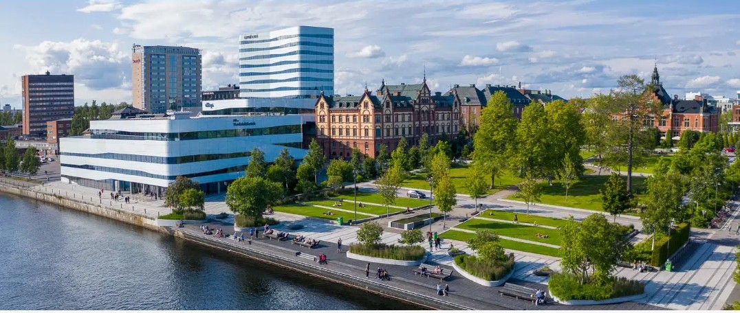 Kaupunki Uumaja