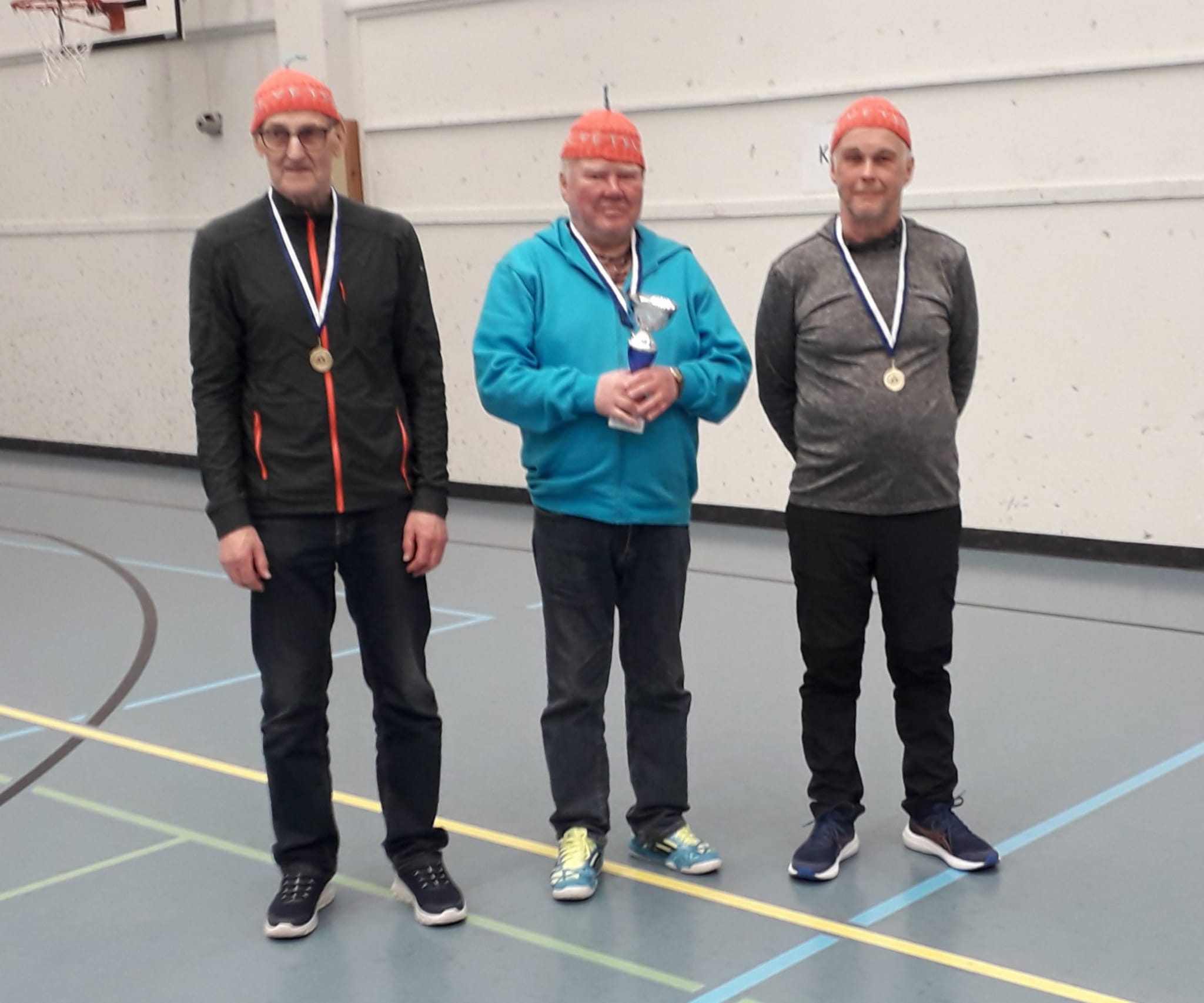 Miesten kultamitalit Takalan Reijolle, Tikkakosken Harrille ja Reijolle