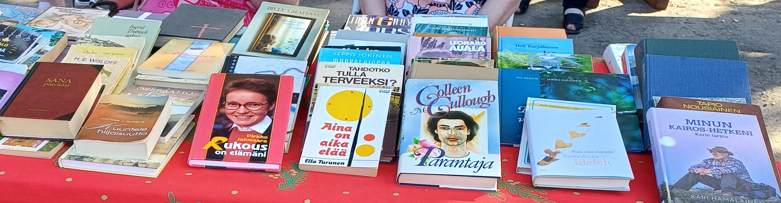 Kirjallisuutta tarjolla ilman hintaa