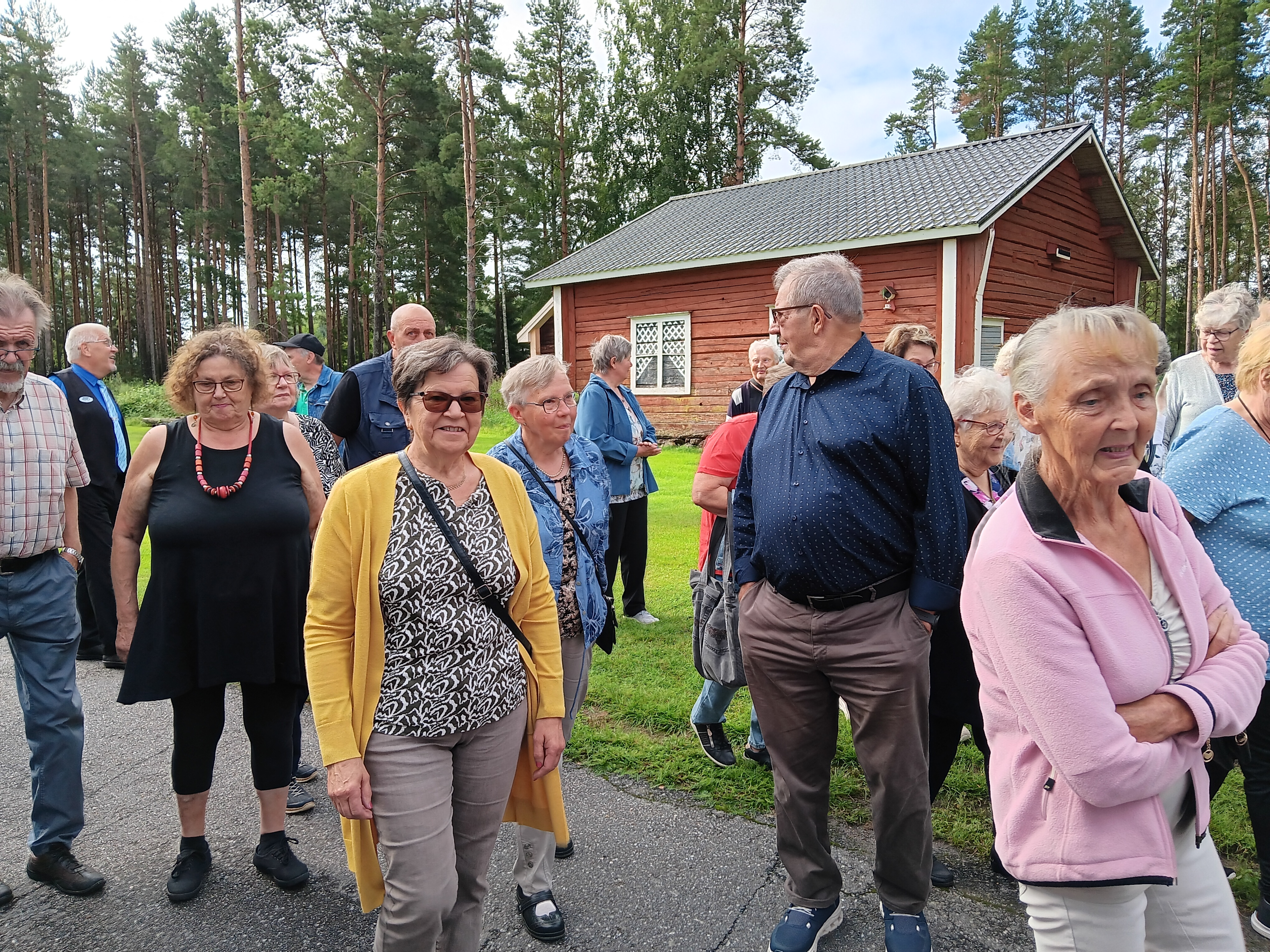 ja aina vaan