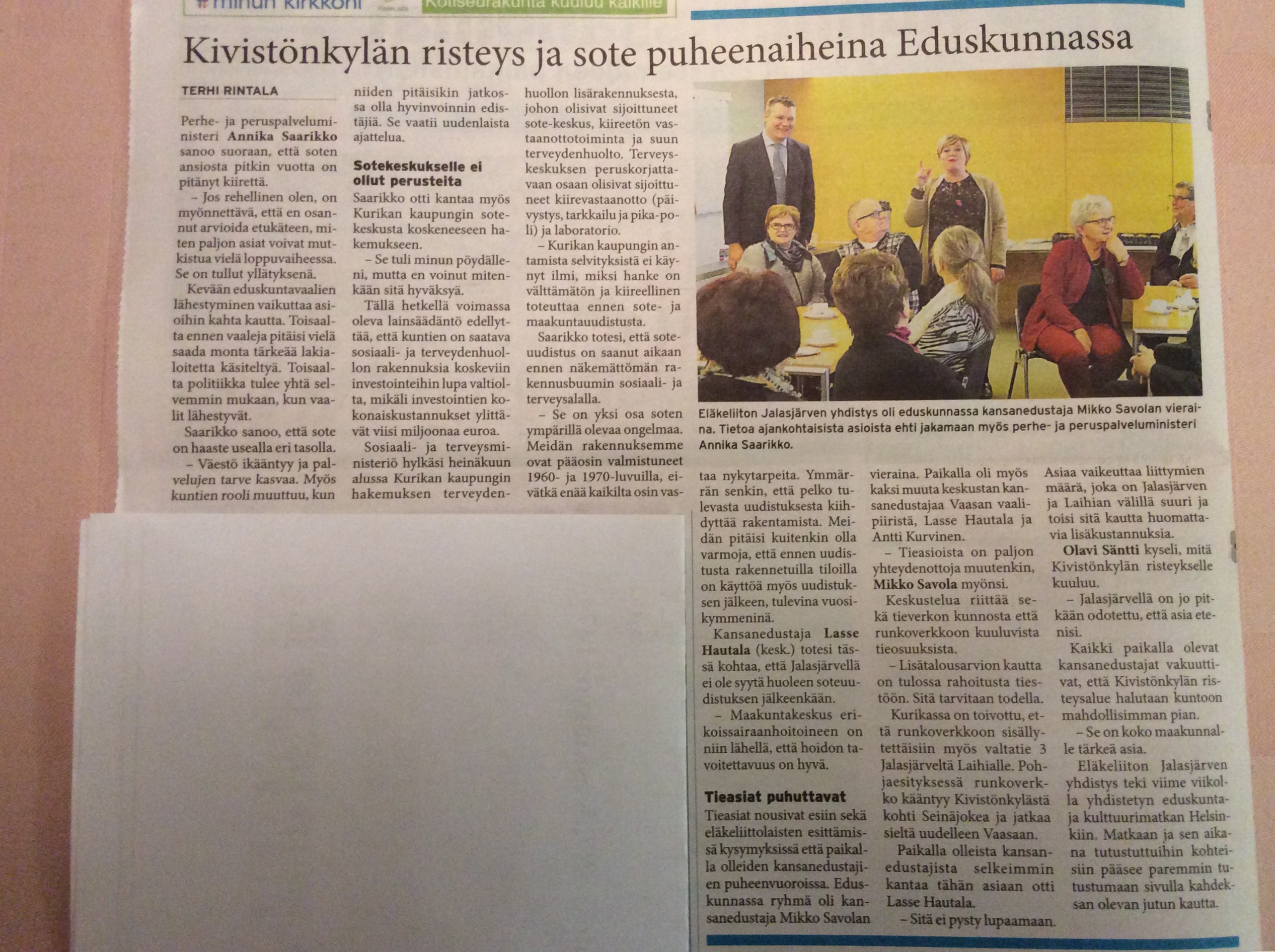 Lehtijuttu eduskuntavierailusta