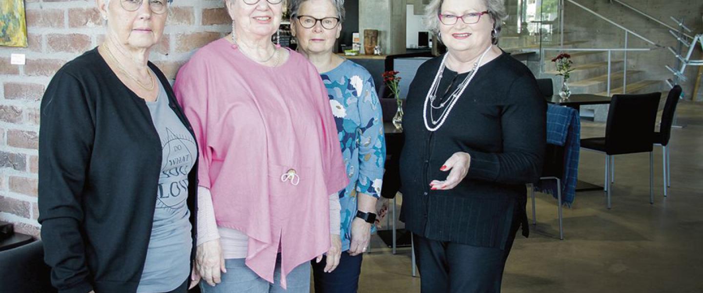 Senioreilta senioreille – Ikäihmisten iltamat Taidetehtaalla