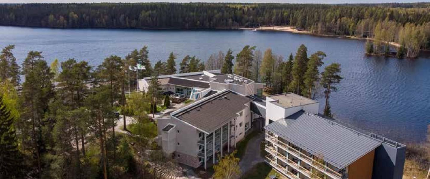 Lehmirannan kesäkuva