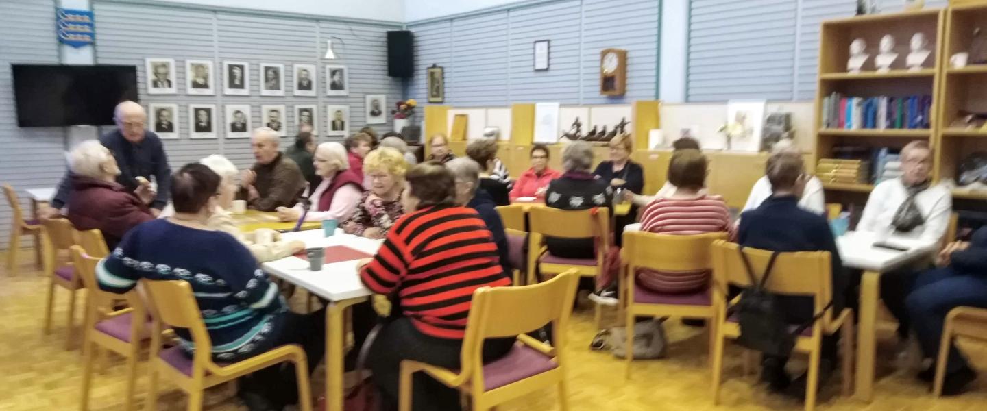 kuukausikokoontuminen Ylikiiminki