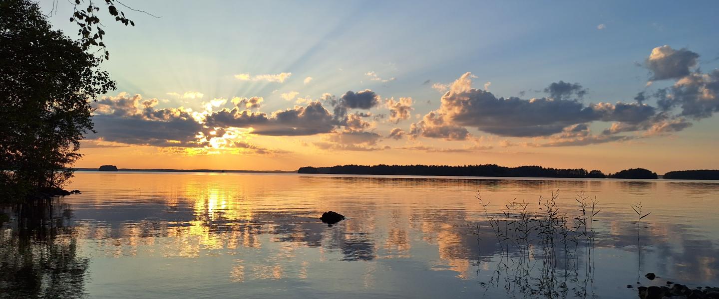 Auringonlasku Punkaharjulla Irja Punnonen