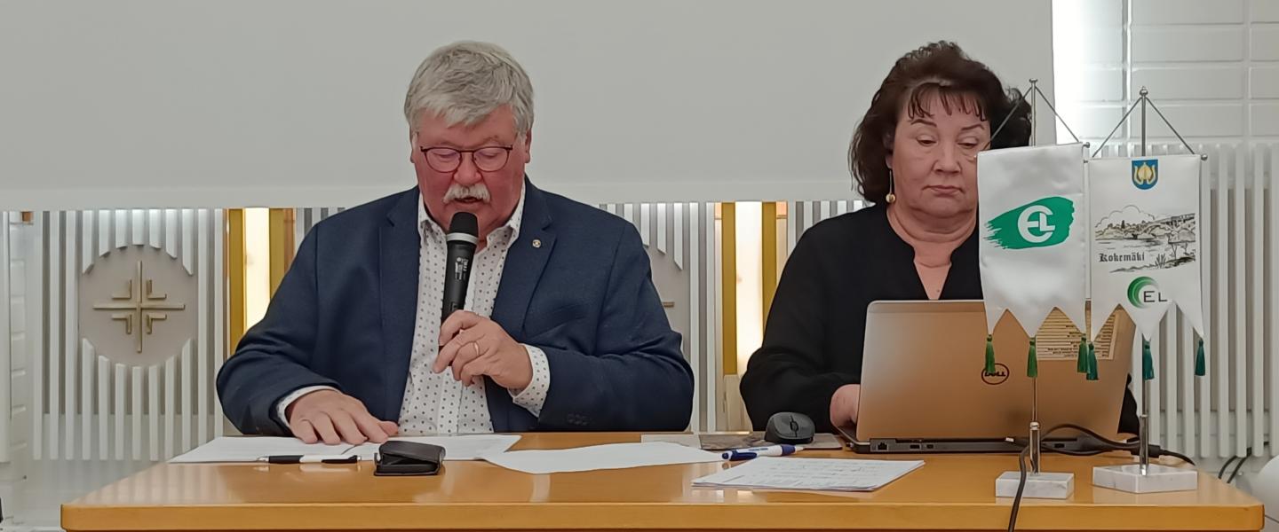 Piirin syyskokouksen puheenjohtaja ja sihteeri