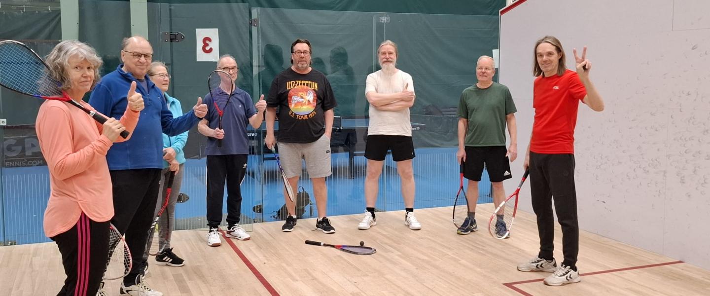 Ikiliikkujat squash