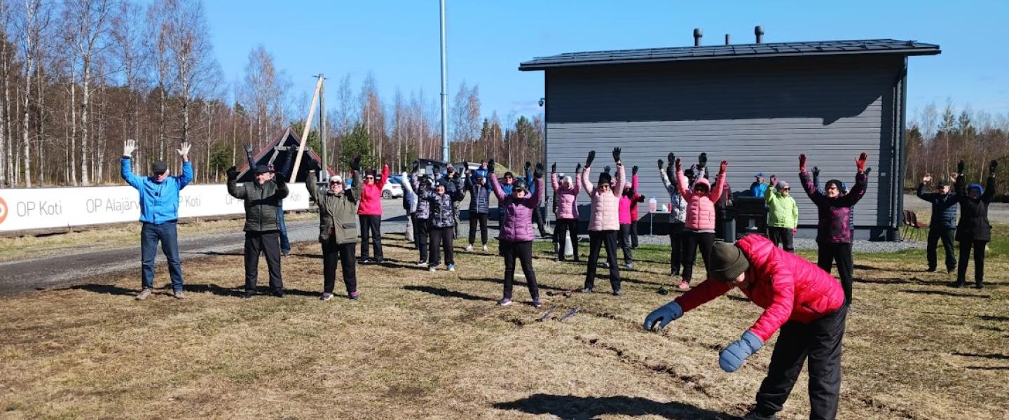 Ulkoilupäivä Karhulaavulla 5.5.2025