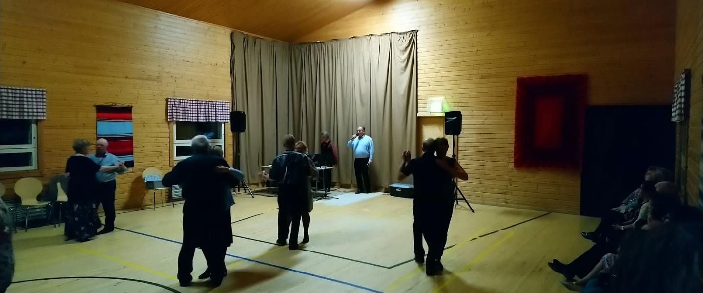 Tassit Palonurmen nuorisoseurantalolla.