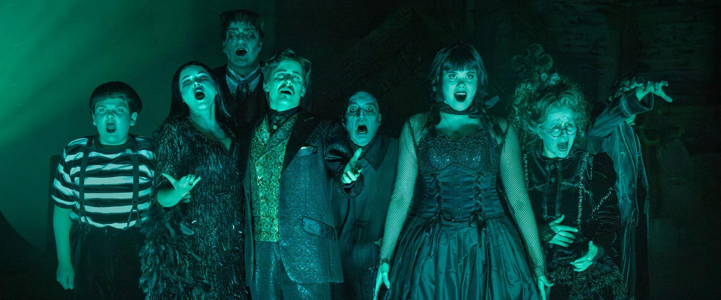 Teatteri Addams Family kuvituskuva