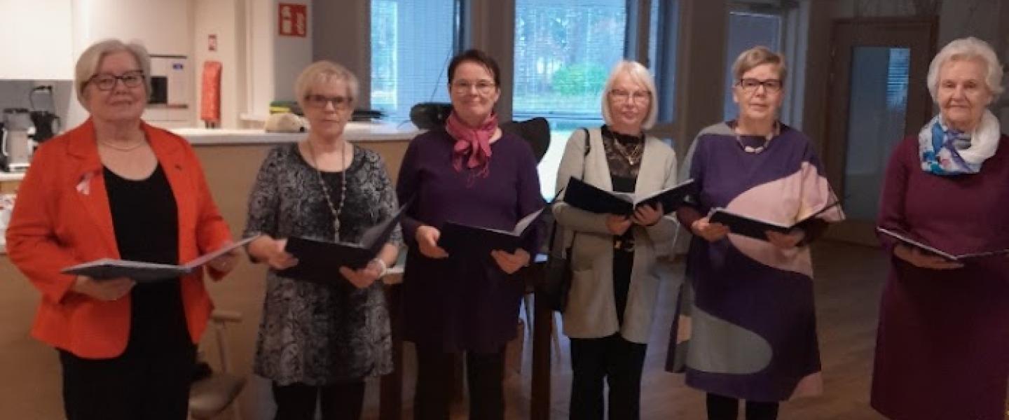 Runopiirin vierailu Villa Koivulassa 12.10.2025